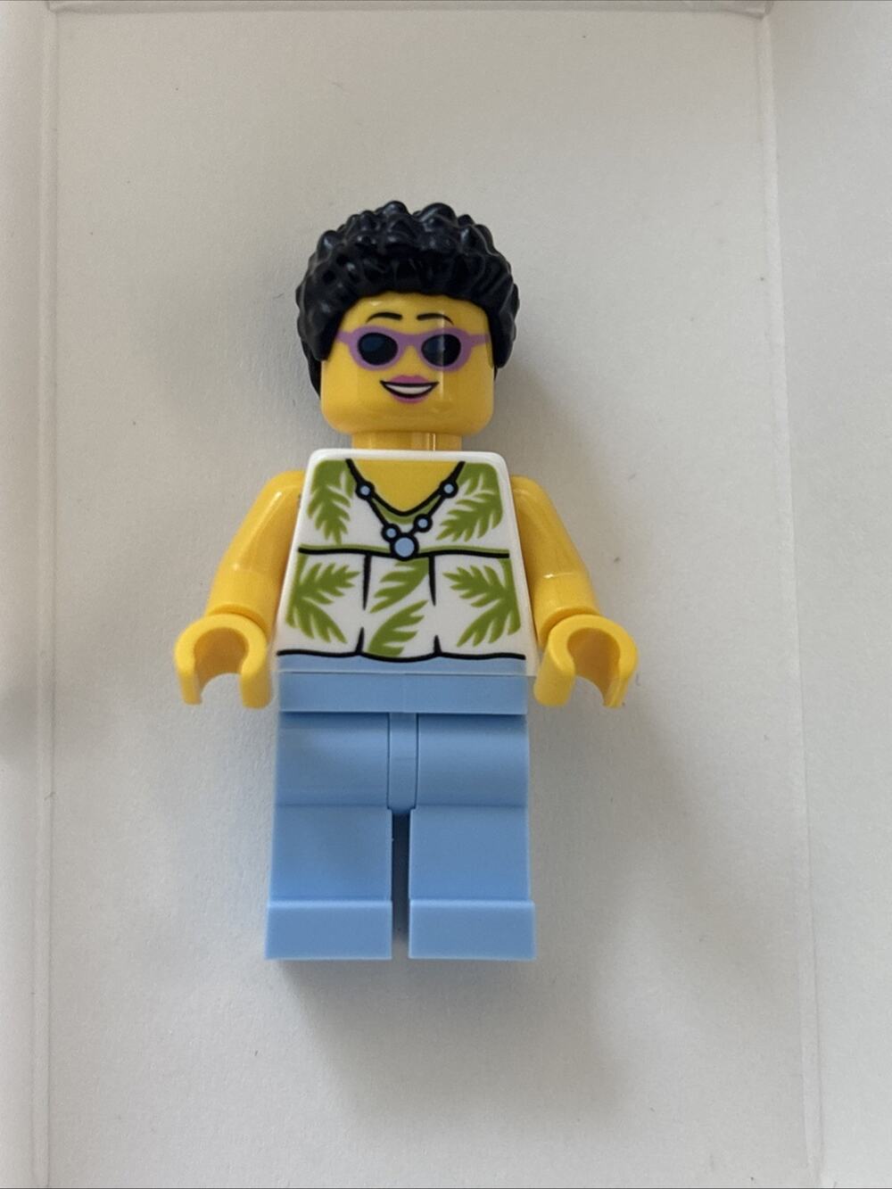 Lego Tourist Minifigure #cty1954 Set #60487 Yellow Taxi Brand New